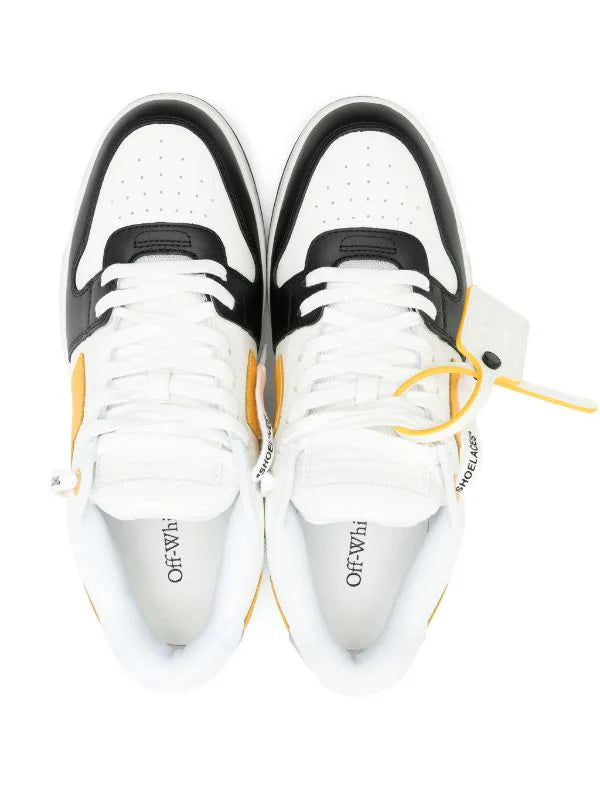 Off-White
Out Of Office leather sneakers