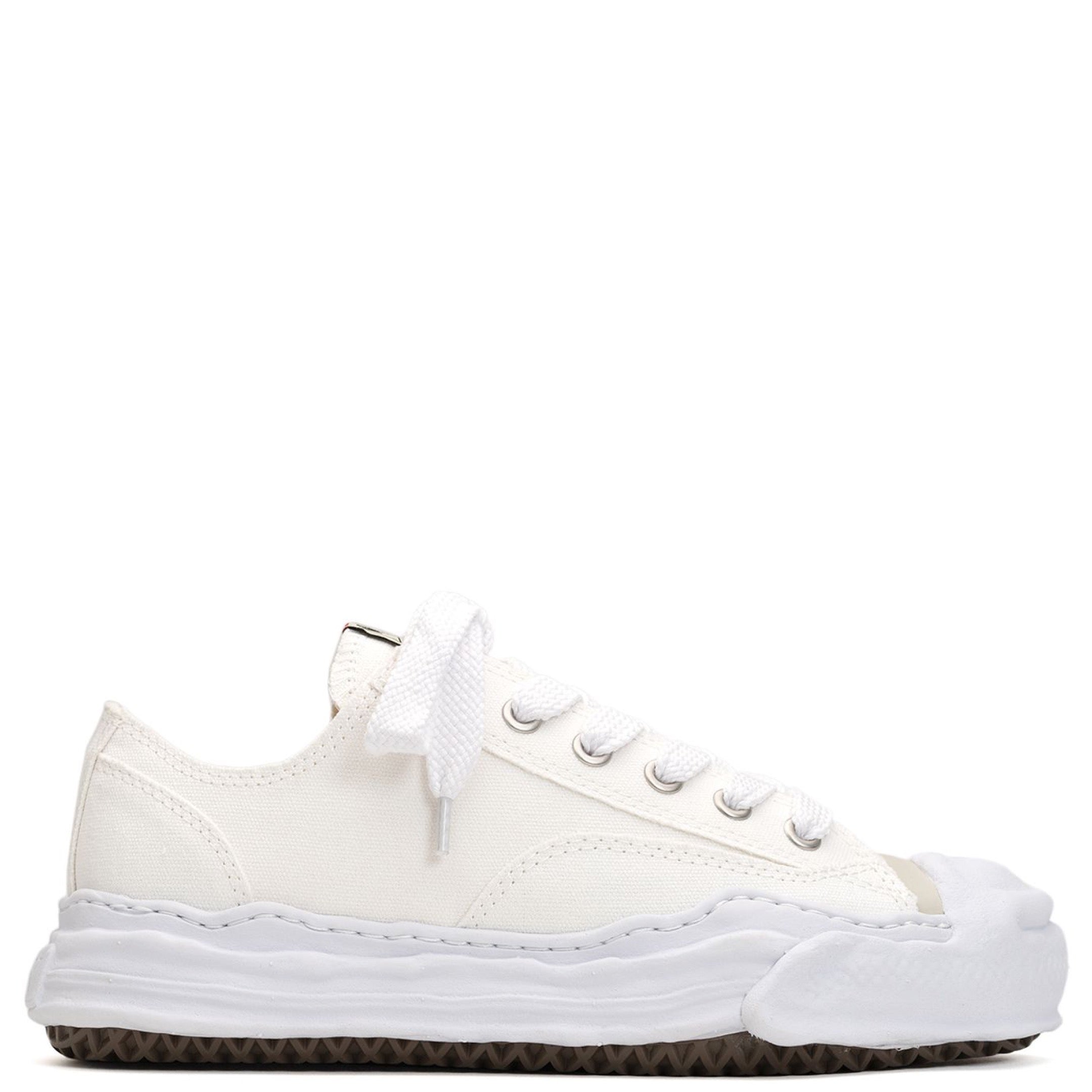 MAISON MIHARA YASUHIRO "HANK" OG Sole Canvas Low-top Sneaker WHITE WHITE